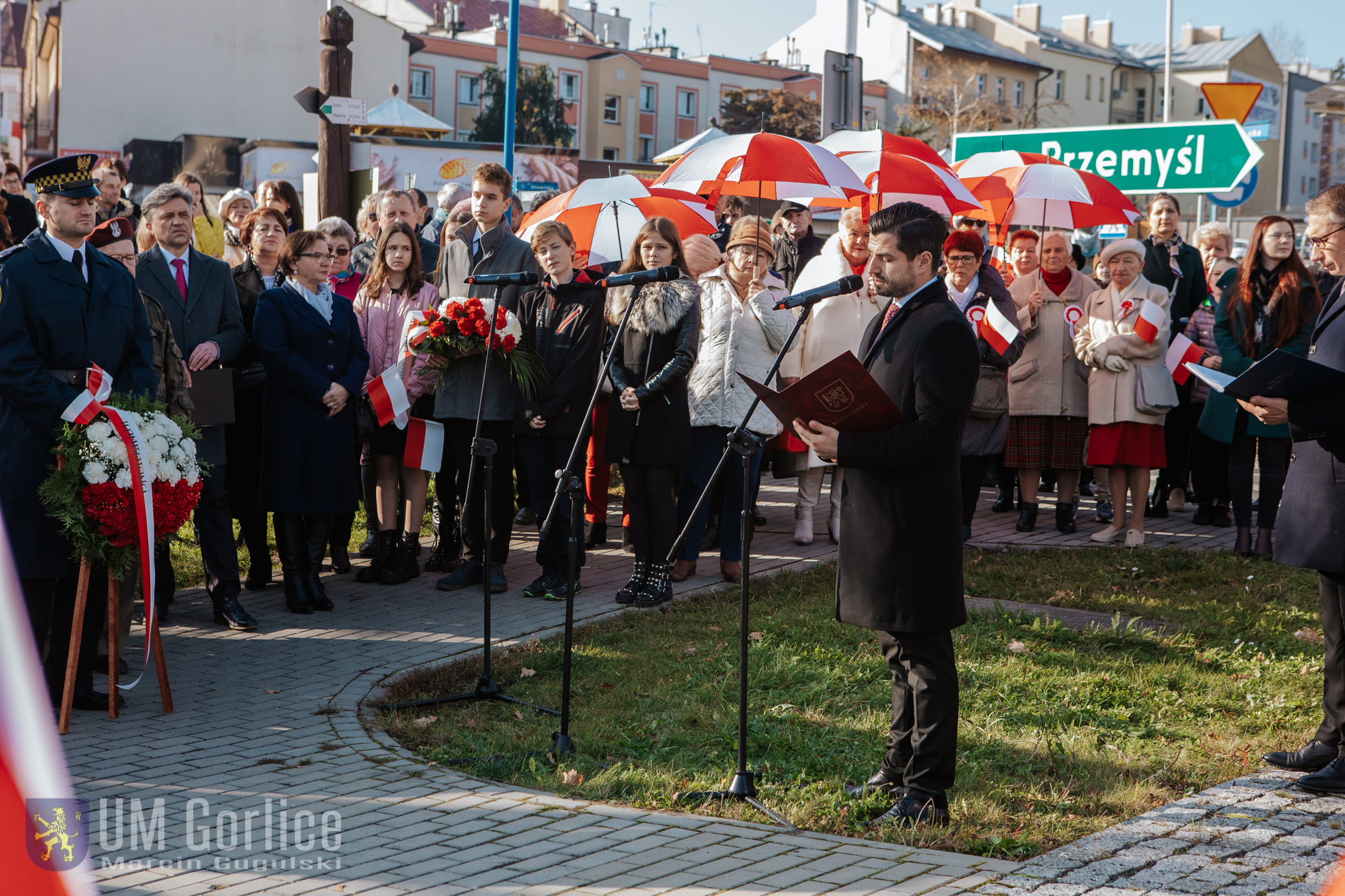 Zastępca Burmistrza Miasta Gorlice wygłaszający okolicznościowe przemówienie