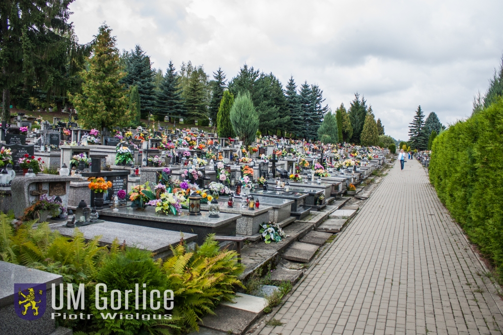 Informacja w sprawie liczby miejsc grzebalnych na cmentarzu komunalnym w Gorlicach