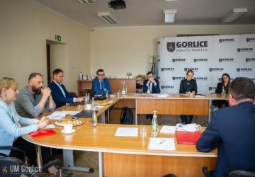 Pierwsze posiedzenie Społecznej Rady Muzeum Frontu Wschodniego I Wojny Światowej w Gorlicach w budowie