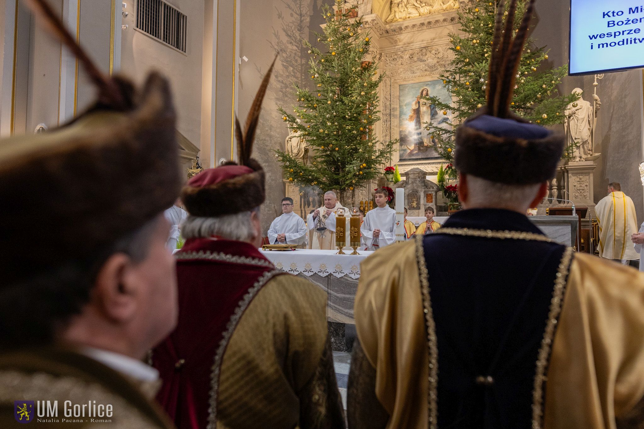 Msza w bazylice w intencji ks. Świeykowskiego.