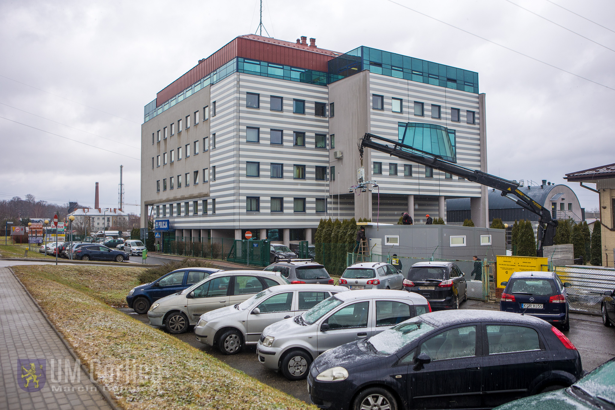 Ogrzewalnia dla osób bezdomnych w Gorlcach przy budynku Komendy Powiatowej Policji