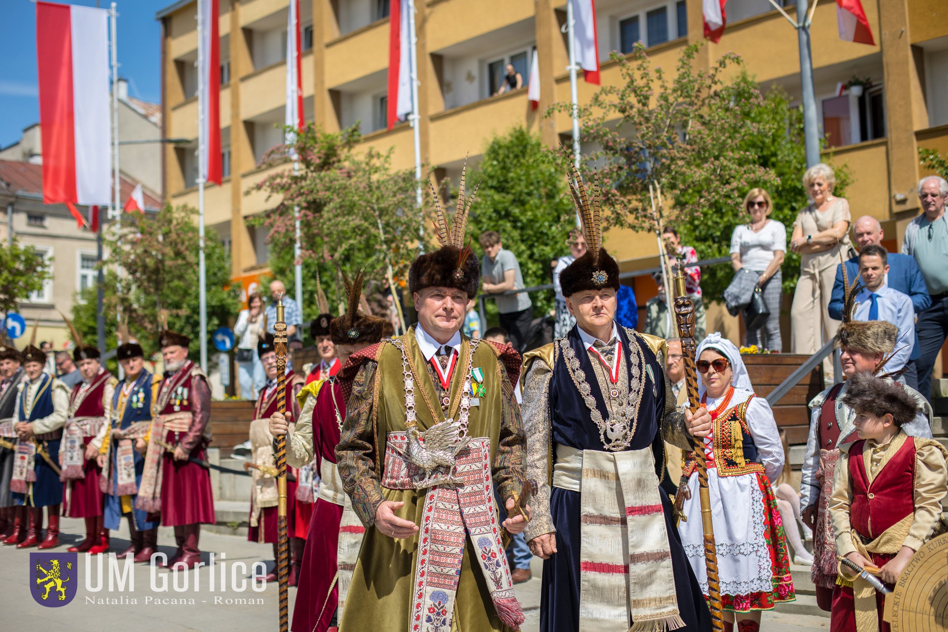 Uczestnicy obchodów 3-majowych.