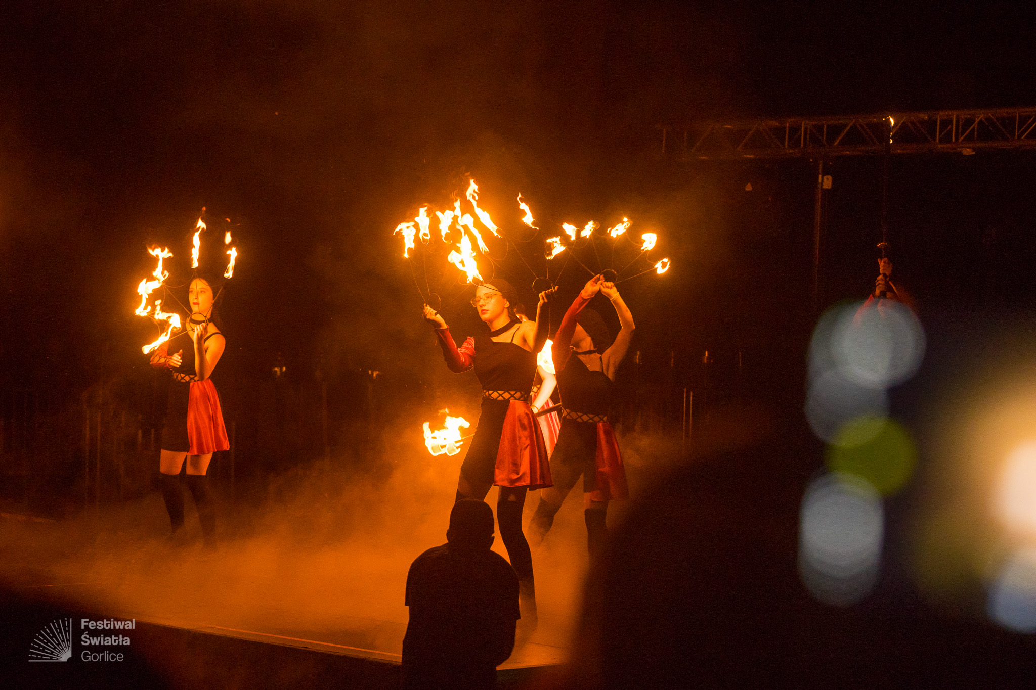 Występ Teatru Eksperymentalnego ERGO podczas Festiwalu Światła w Gorlicach