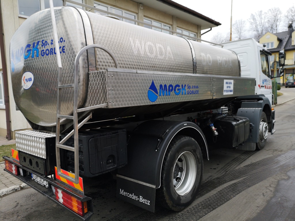 MPGK ma nowy samochód do transportu wody pitnej Wydział