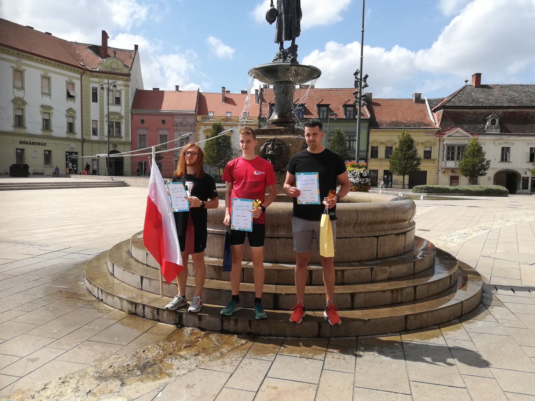 Zawodnicy na podium