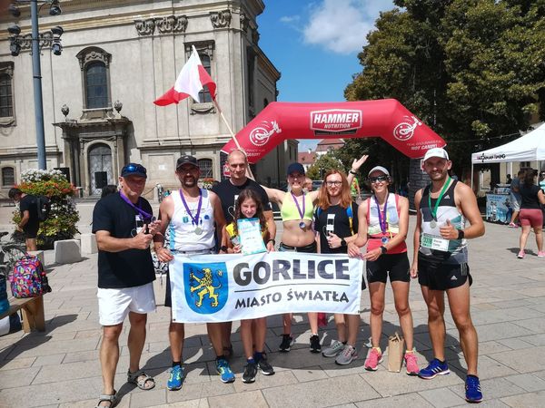 Grupa biegaczy z Gorlic