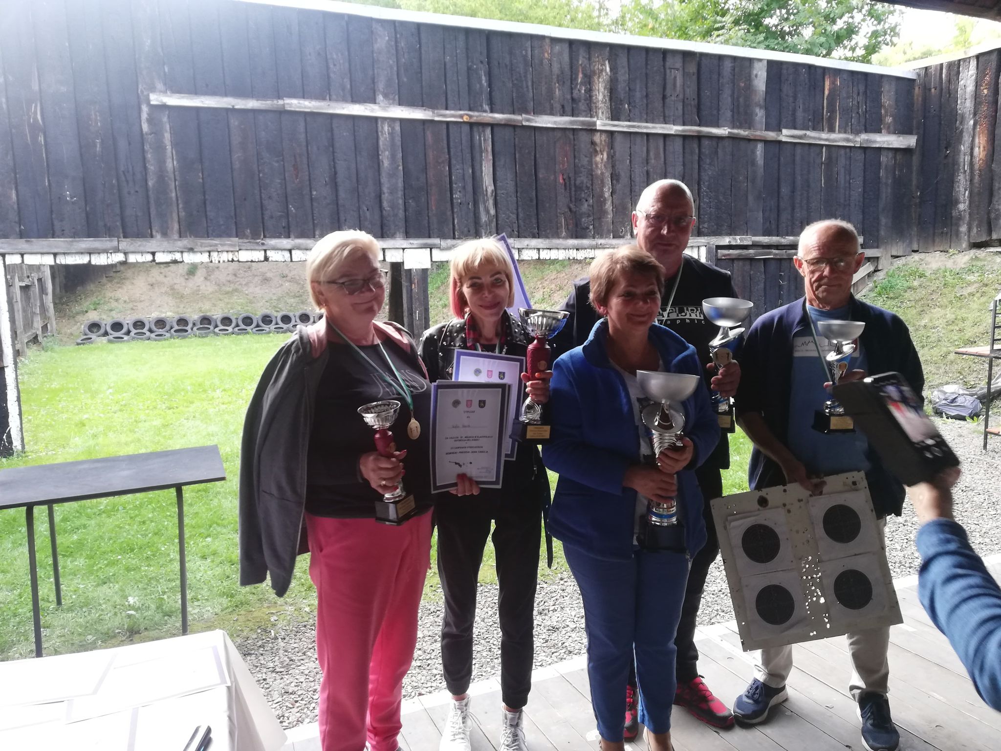 Nagrodzeni w zawodach strzelckich Klubów Abstynenta na gorlickiej strzlenicy