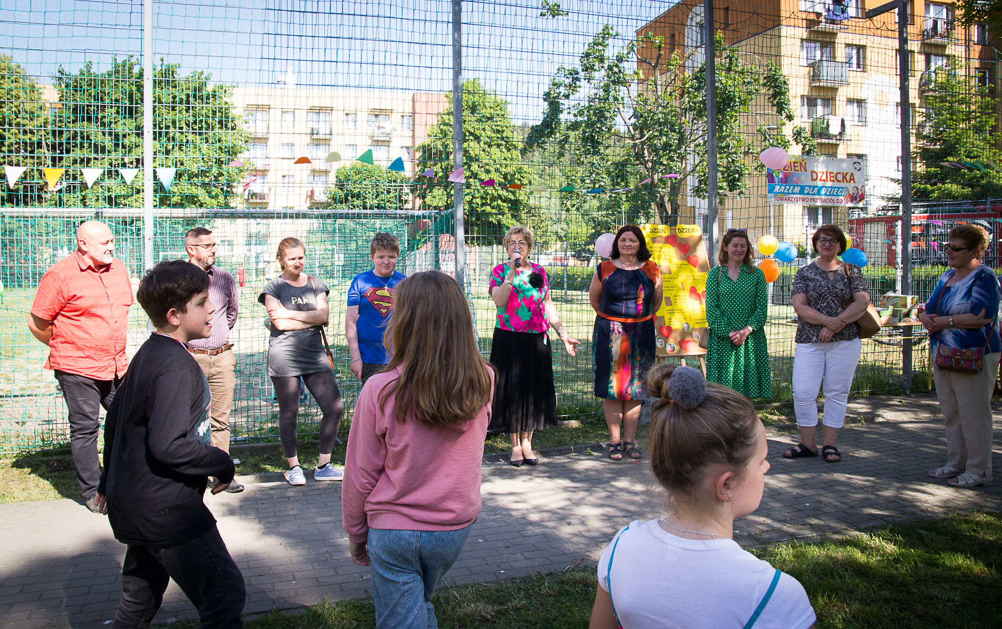 Życzenia dla Dzieci z okazji Dnia Dziecka na pikniku na Osiedlu nr 5