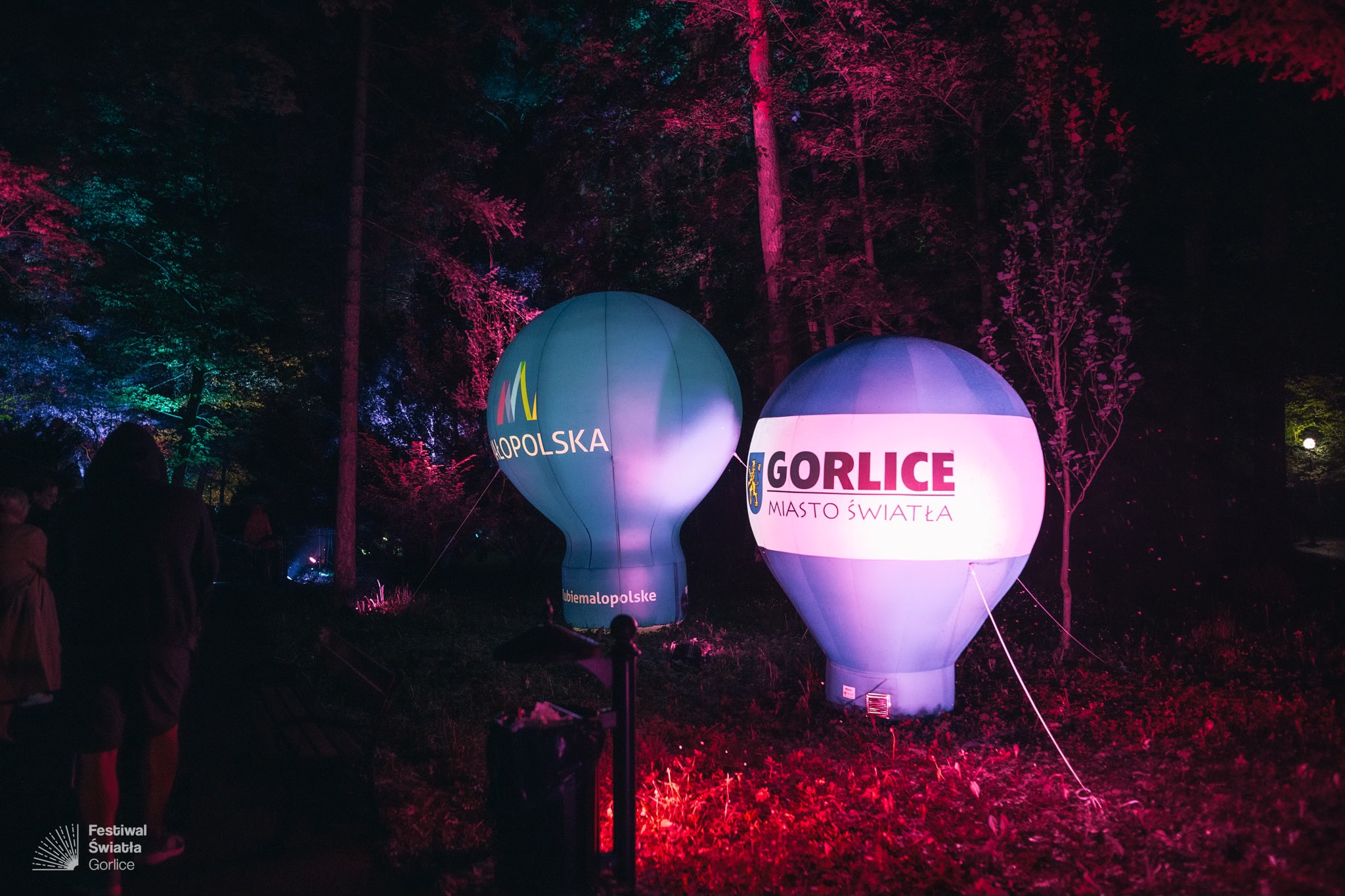 Balony z logo Małopolski oraz Miasta Gorlice