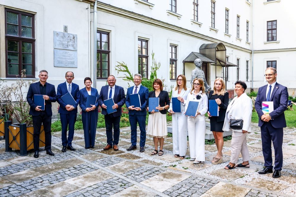 Podpisywanie umów