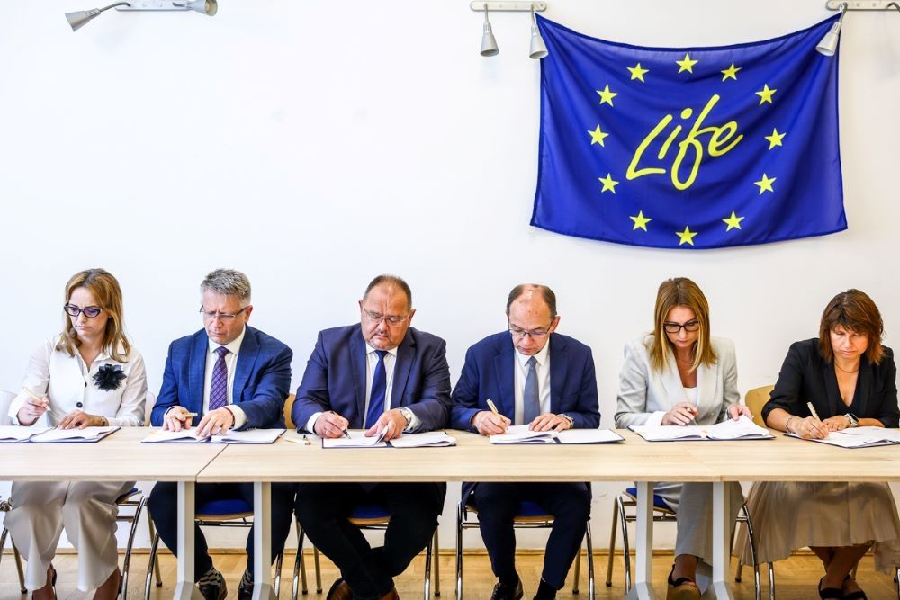 Podpisywanie umów