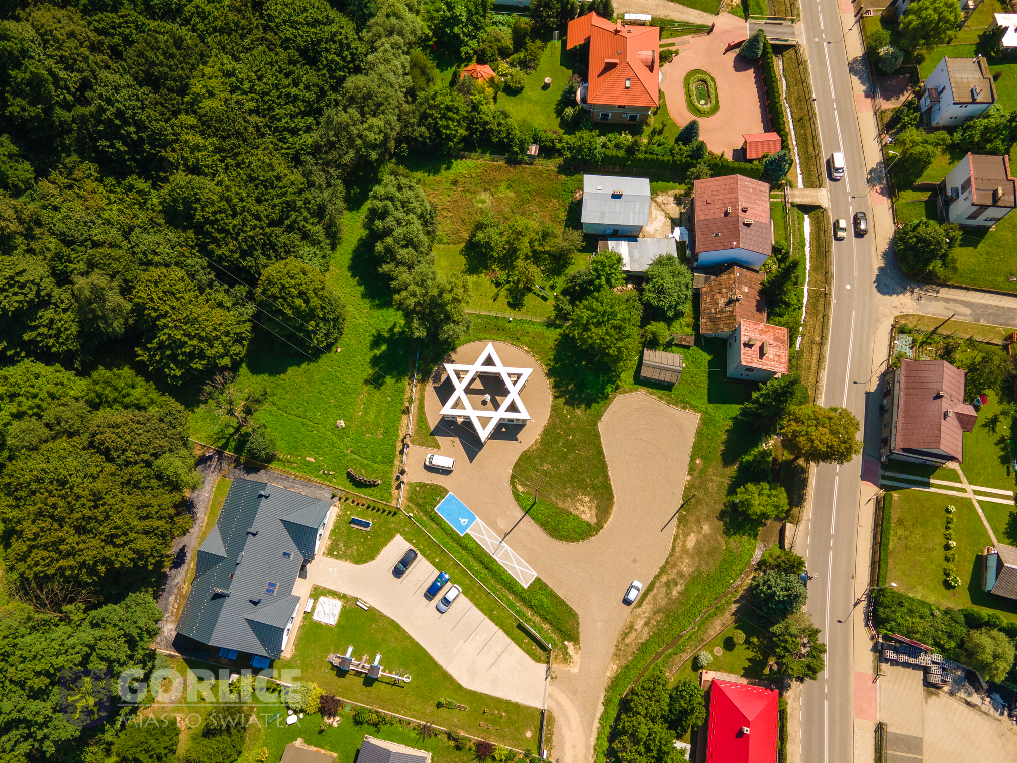 Widok pomnika - Siduru Przechodniów z lotu ptaka