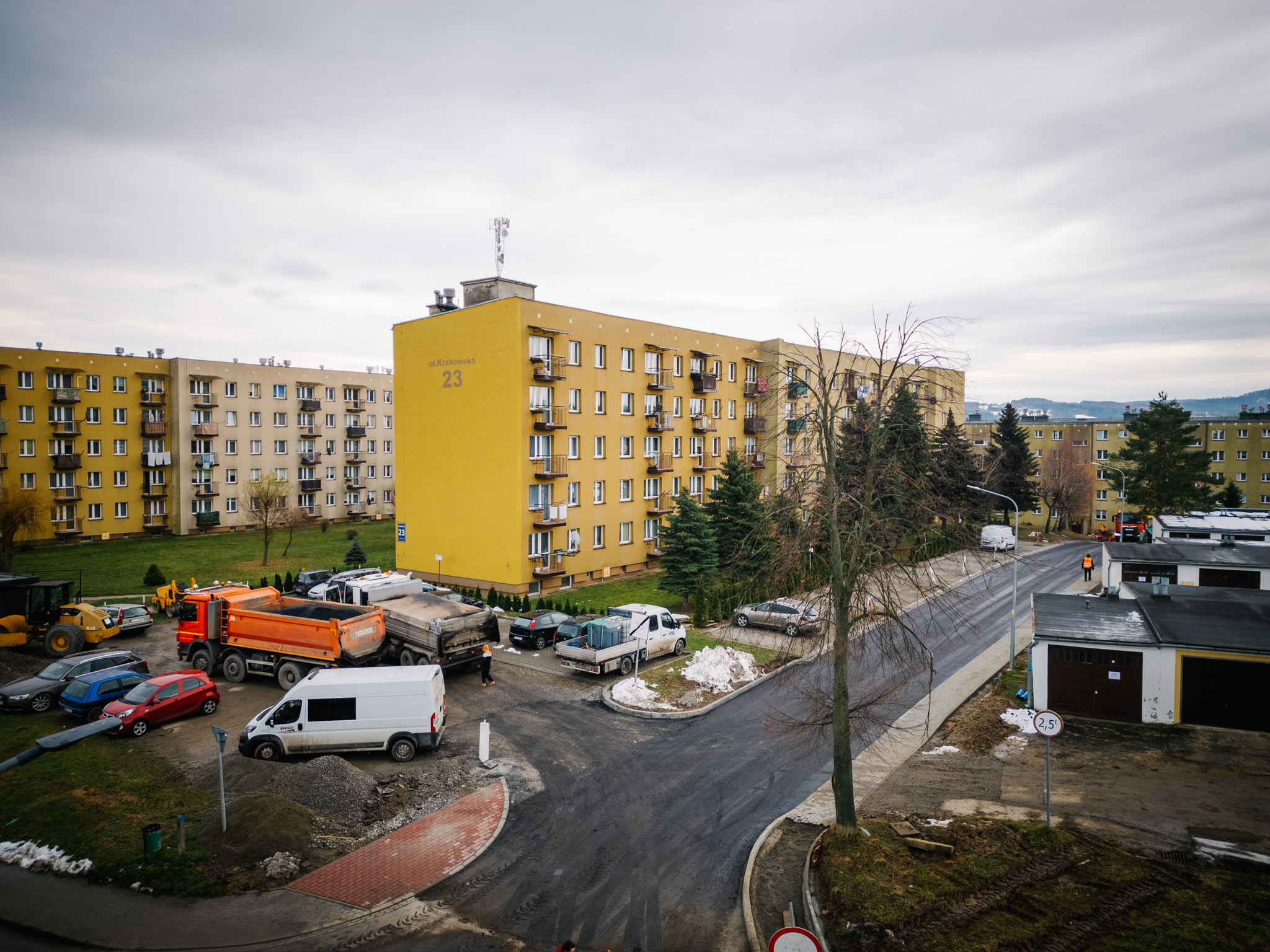 Ulica Słoneczna z nowym asfaltem