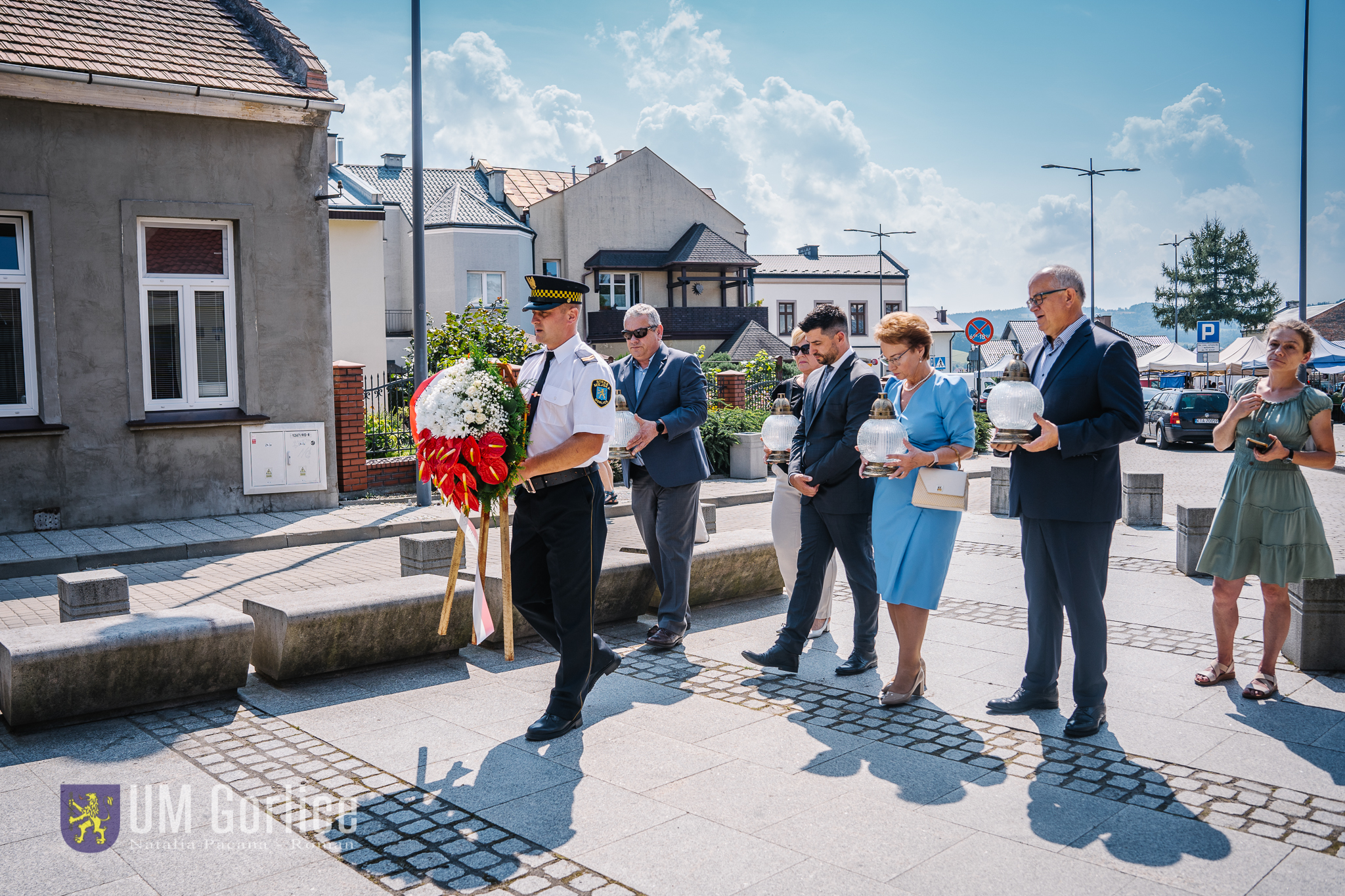 Oddanie hołdu poległym 