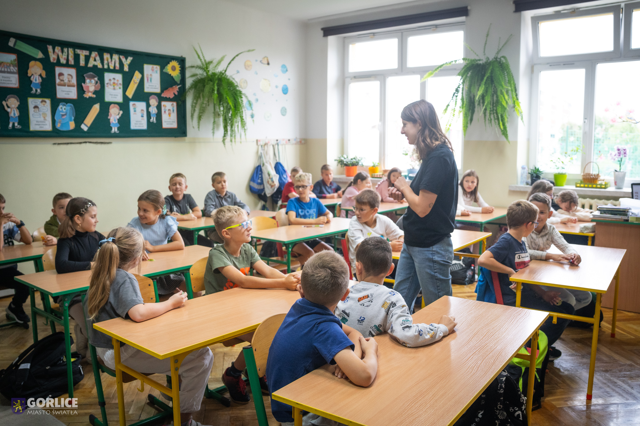 Dzieci w klasie podczas warsztatów.
