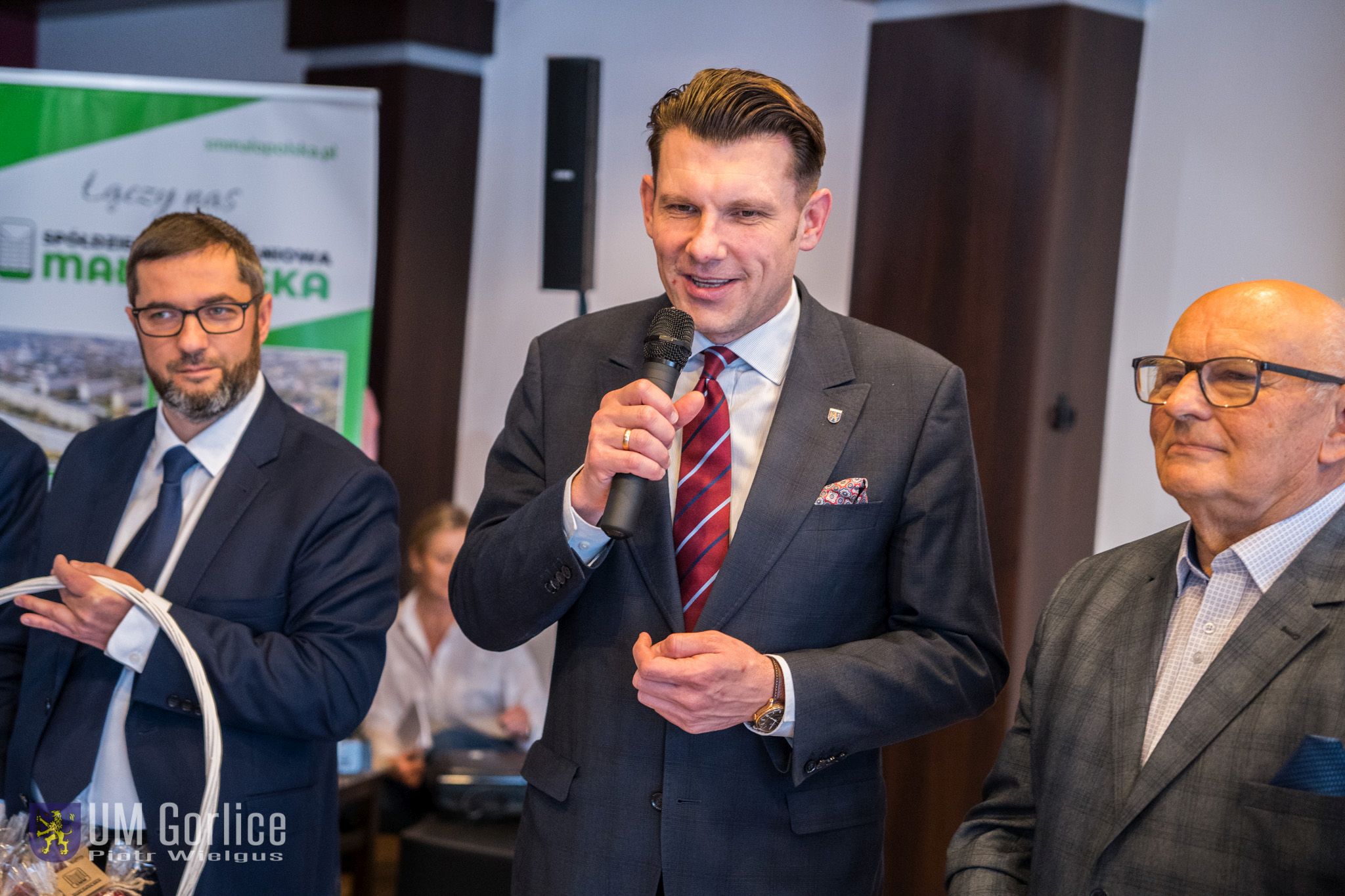Przemawia burmistrz Kukla.