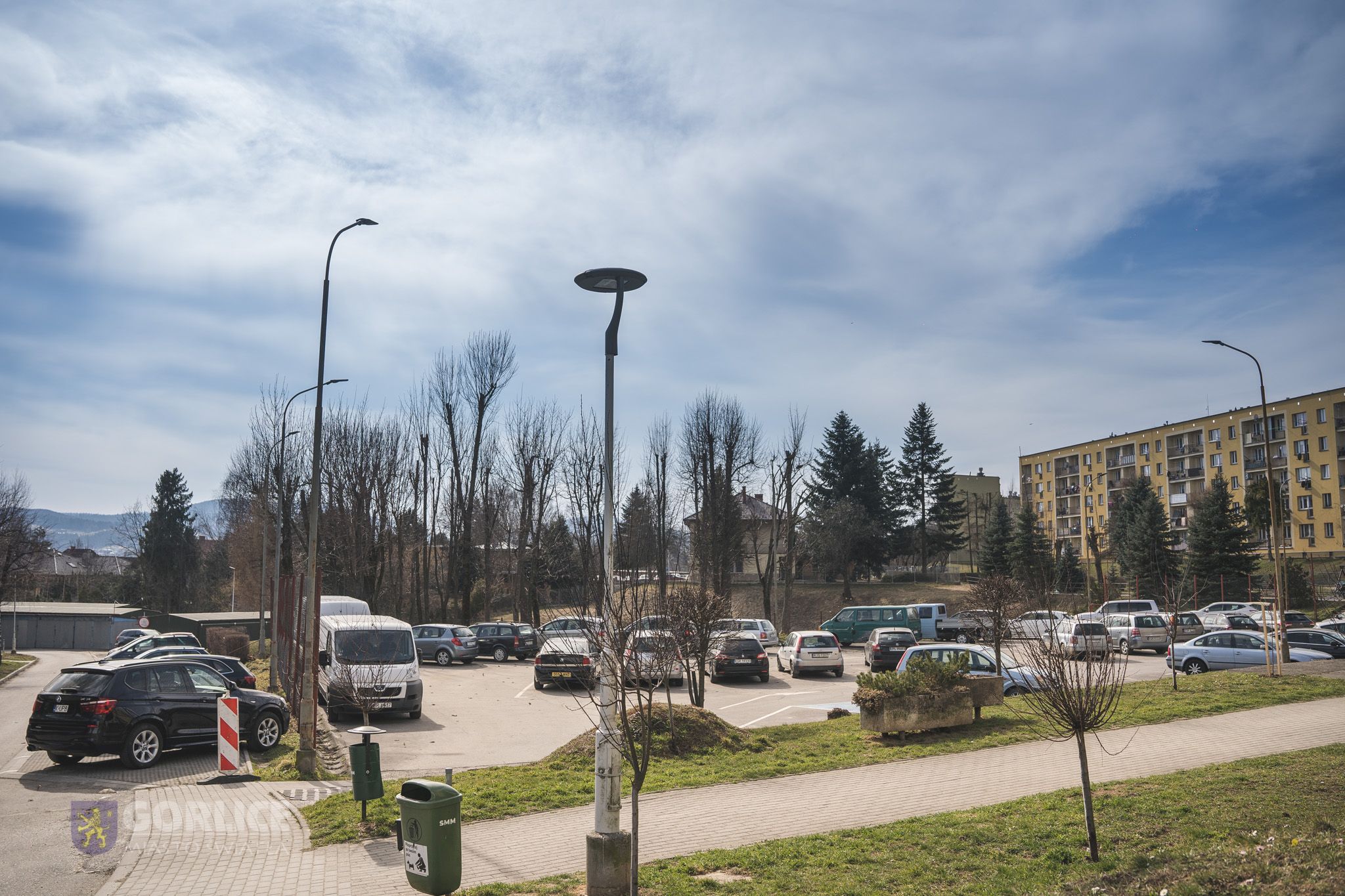 Parking przy ul. Krakowskiej.