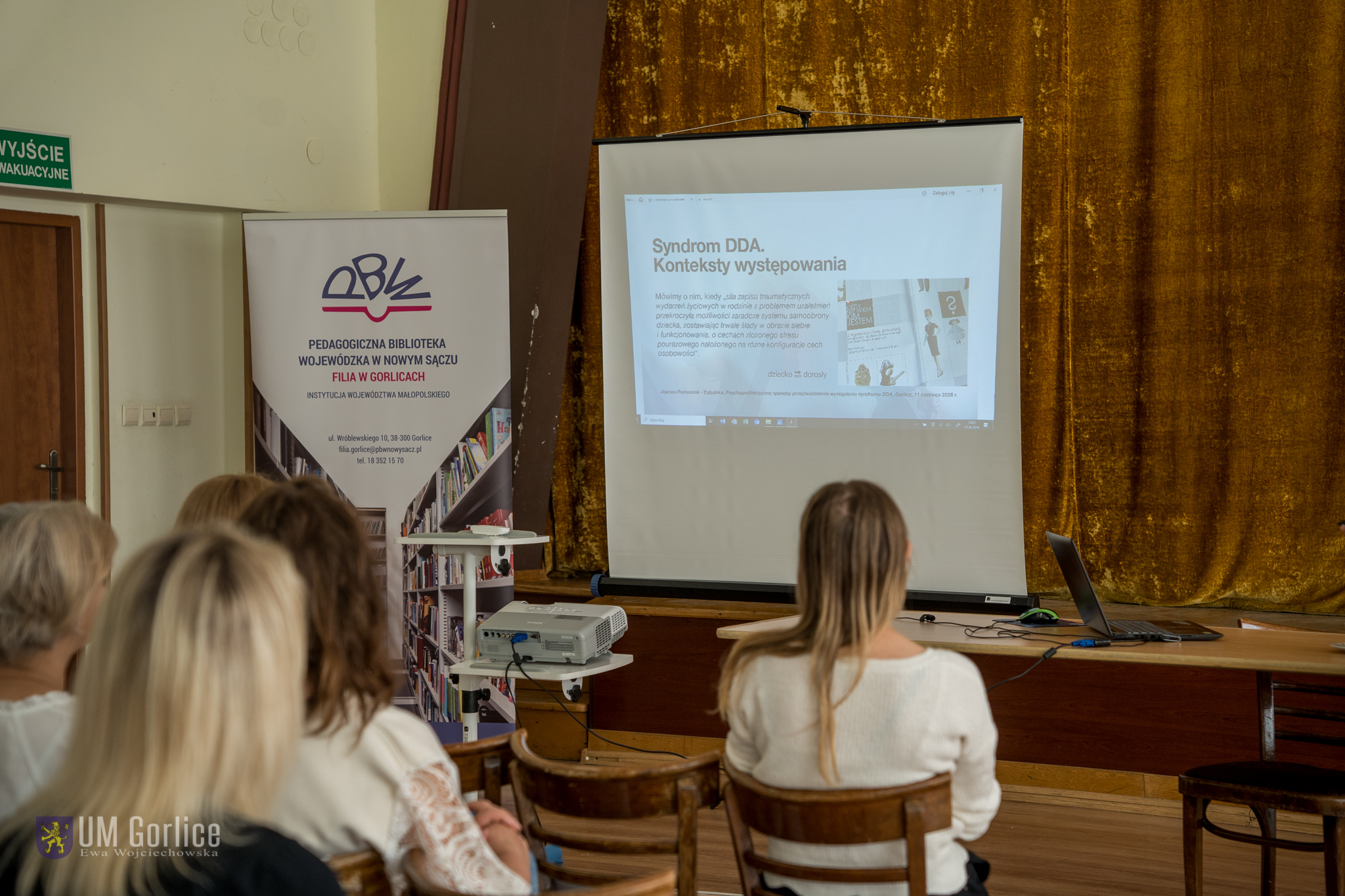 Słuchacze konferencji.