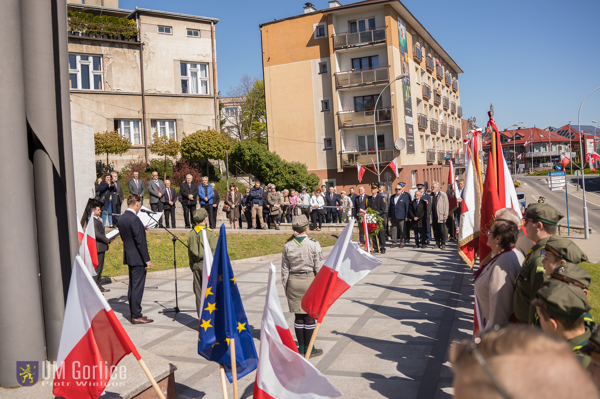 Obchody Święta Pracy pod Pomnikiem Tysiąclecia Państwa Polskiego w Gorlicach