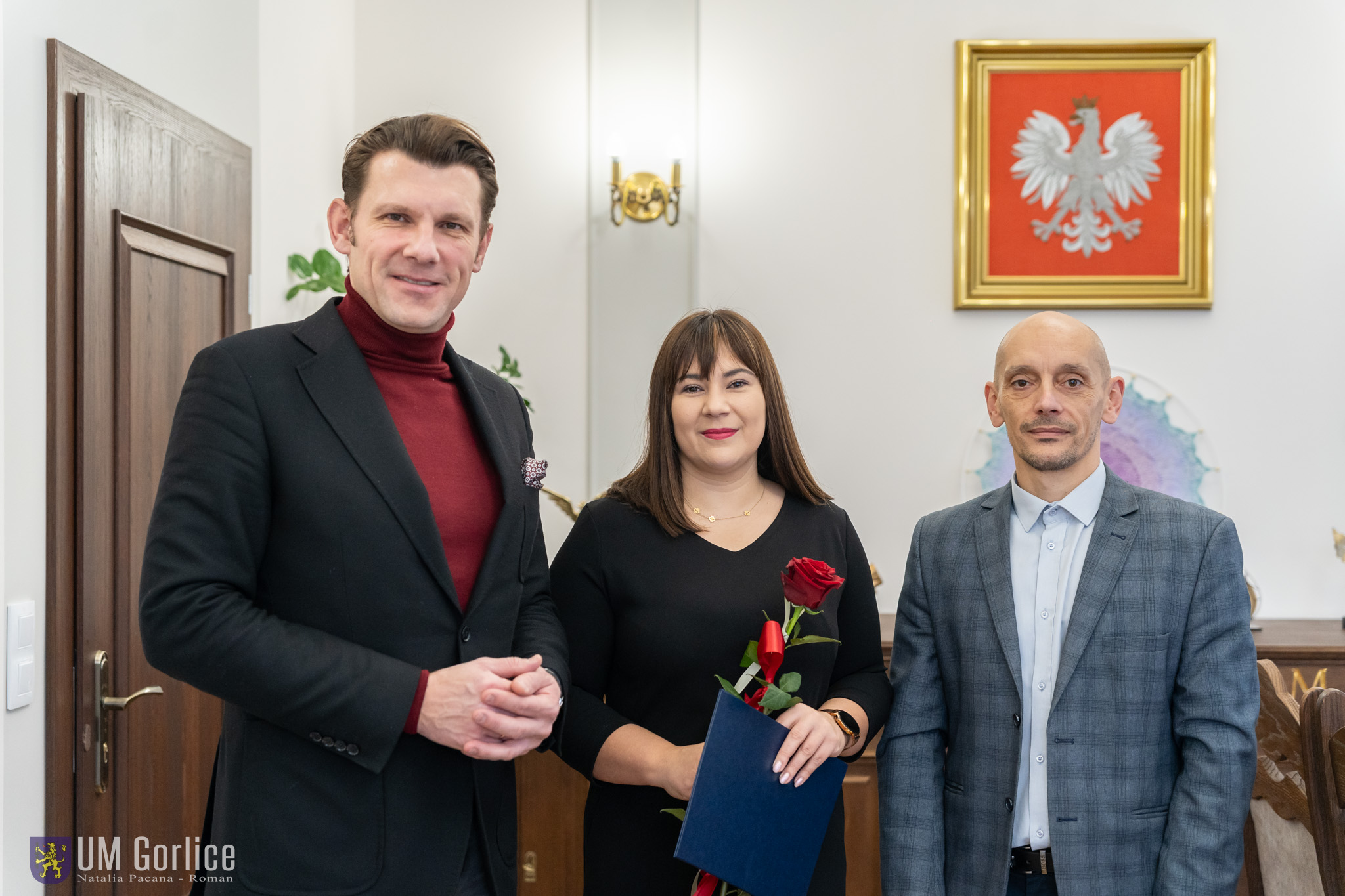 Na zdjęciu: Rafał Kukla, Karolina Korzonek, Wojciech Zapłata; w gabinecie burmistrza