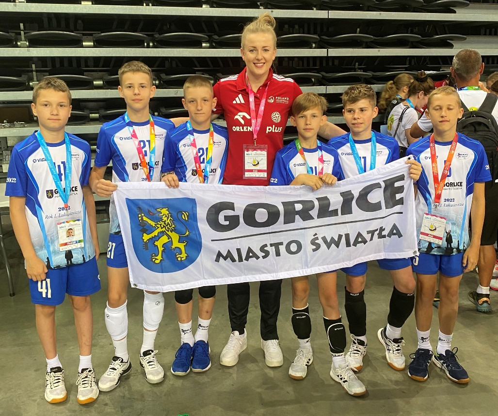 GKPS Gorlice podczas Wielkiego Finału XXIX Ogólnopolskich Mistrzostw Minisiatkówki im. Marka Kisiela o „Puchar Kinder Joy of Moving”