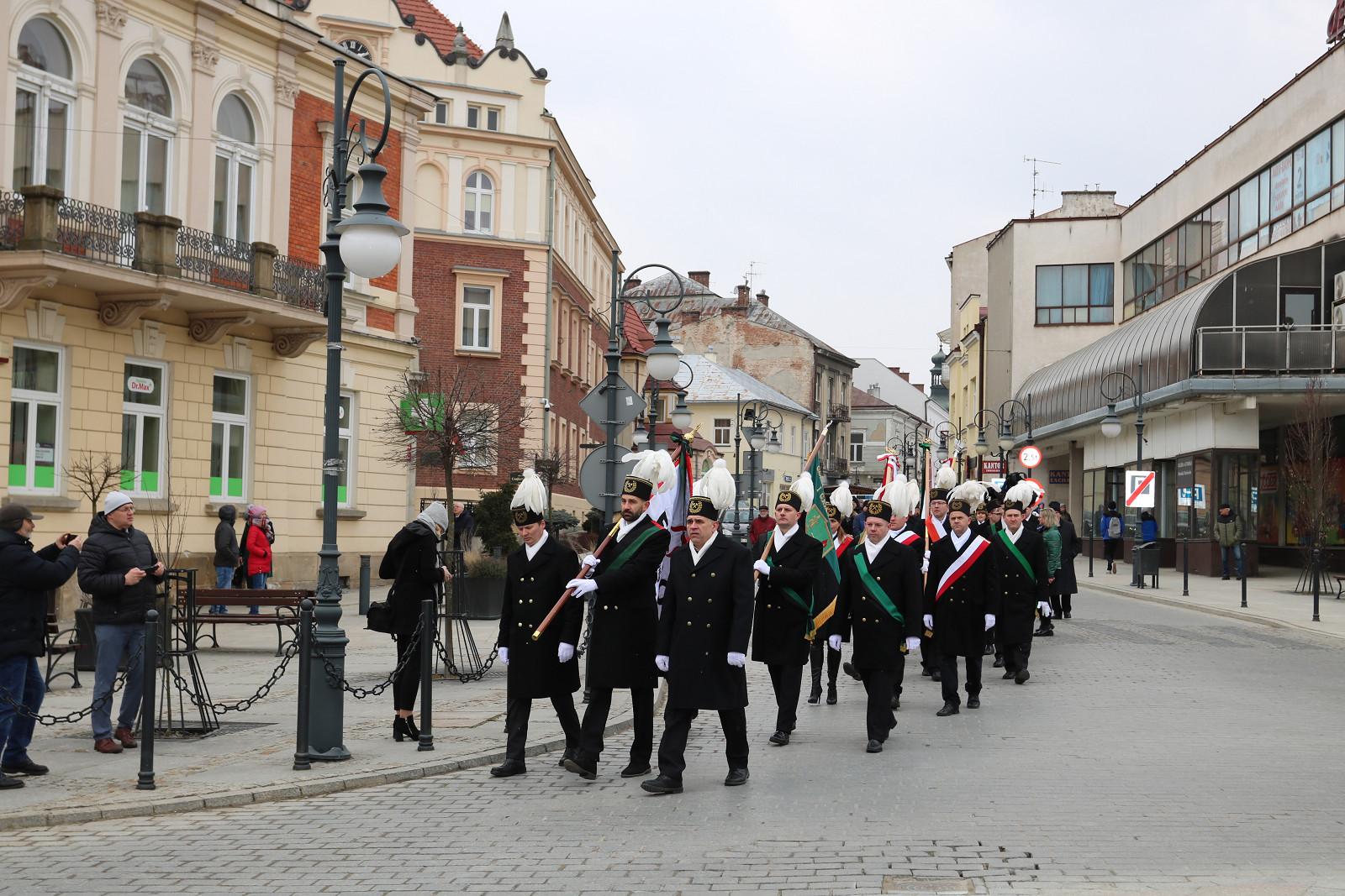 Orkiestra dęta na ulicach Krosna.