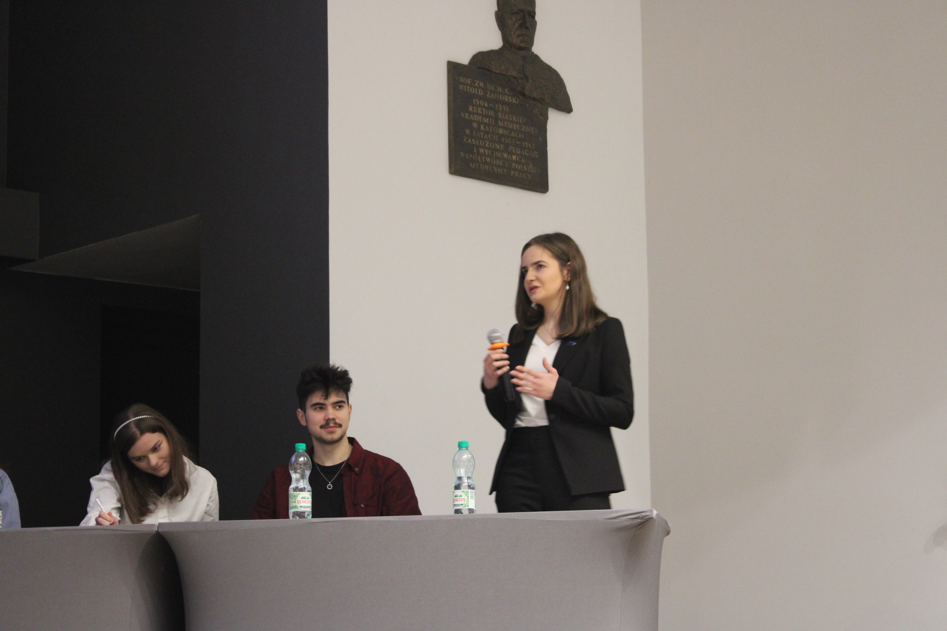 Debata Oksfordzka pt. „Decyzje pacjenta powinny być respektowane przez lekarza nawet wtedy, gdy są nieracjonalne i zagrażają zdrowiu”