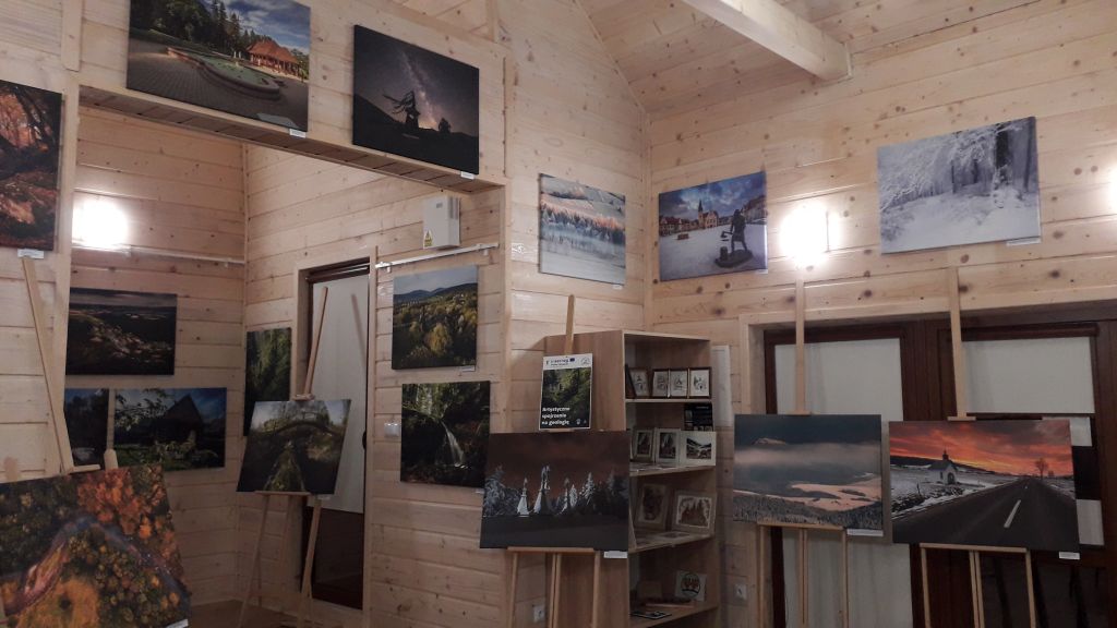 Wystawa fotografii w Centrum Turystycznym w Wysowej.