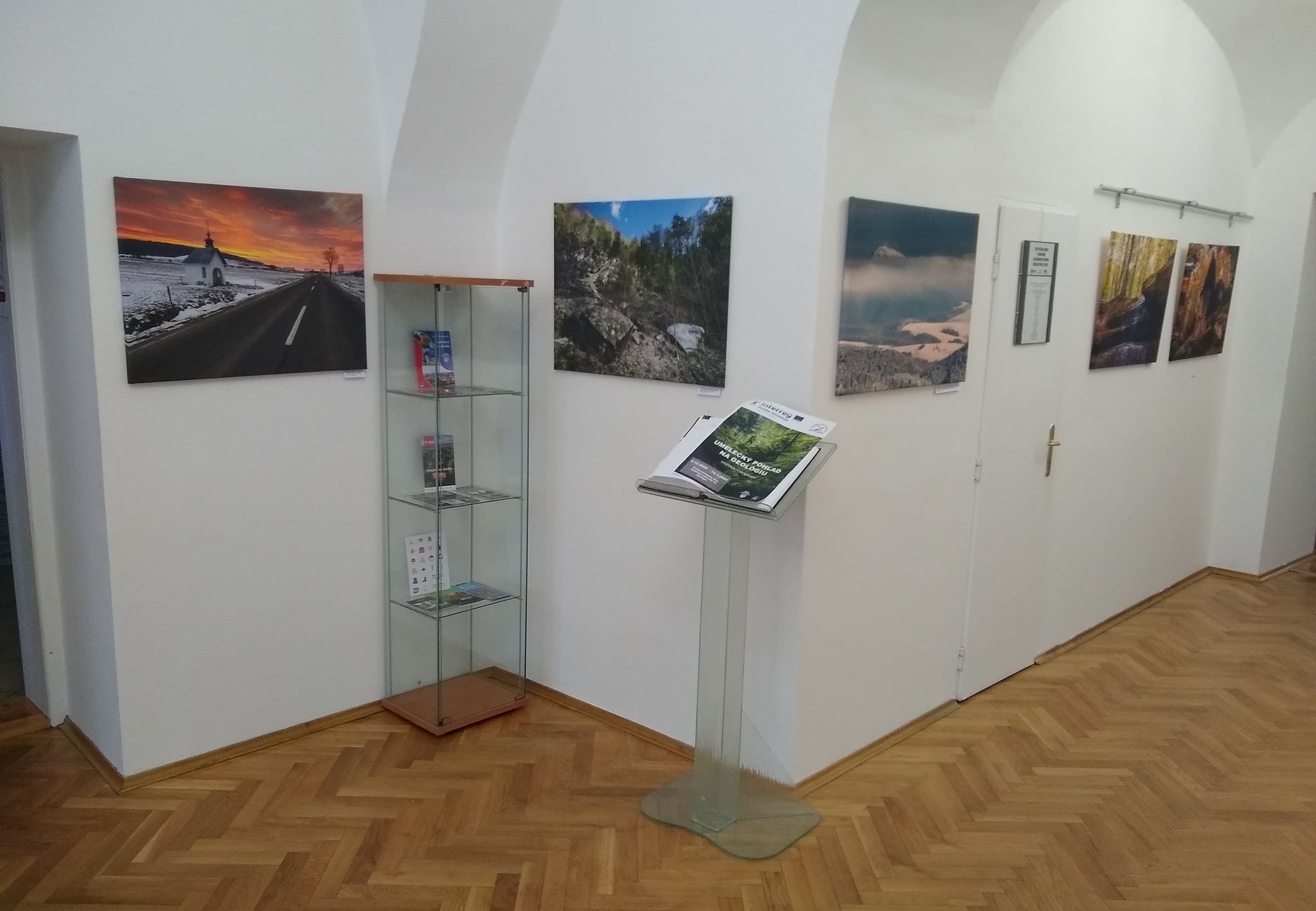 Wystawa zdjęć w Domu Polsko-Słowackim w Bardejowie.