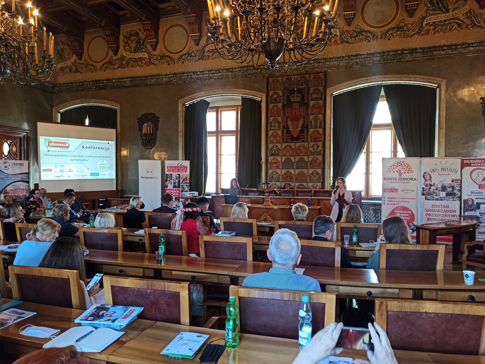 Konferencja w sali obrad Rady Miasta Krakowa.