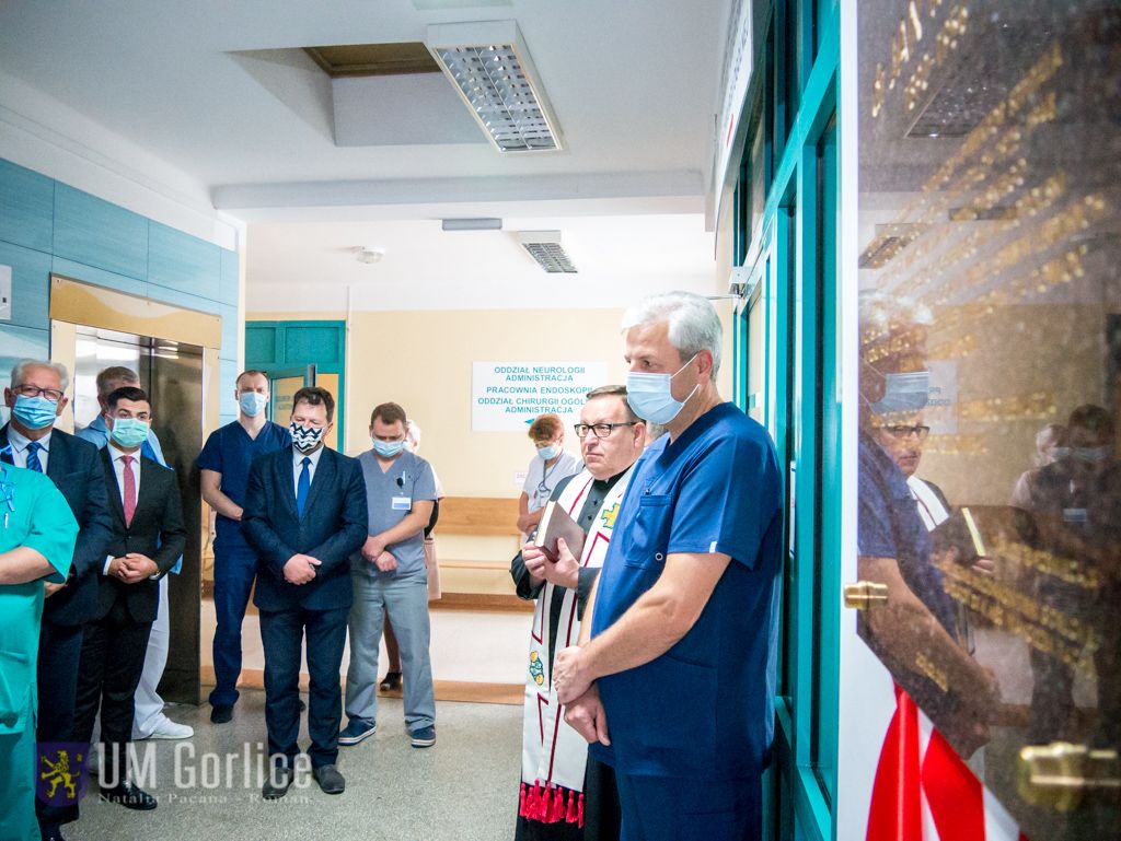 Odsłonięcie tablicy poświęconej Janowi Rybickiemu.