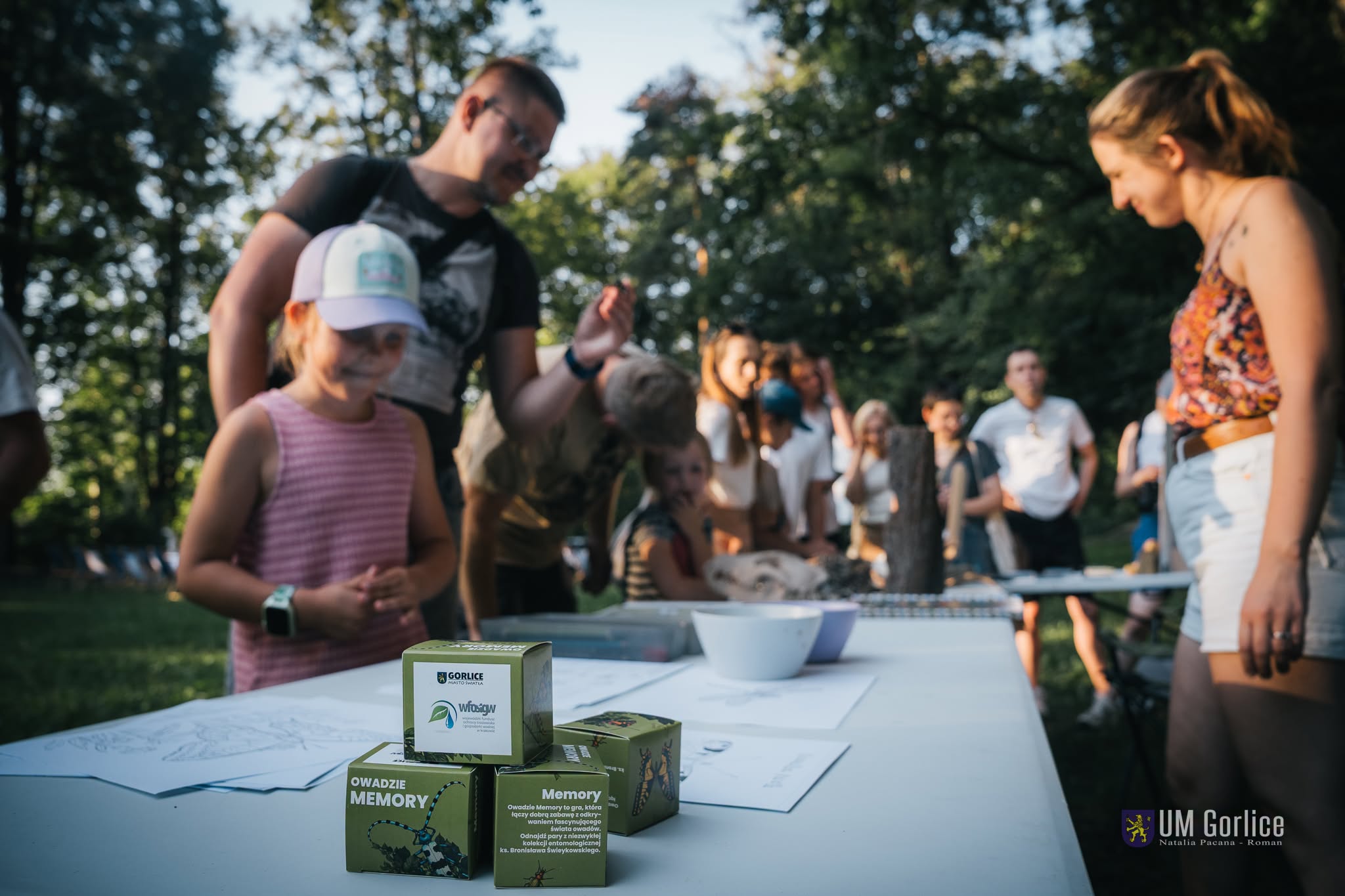 Stanowisko promocyjne fundacji Dziki projekt.