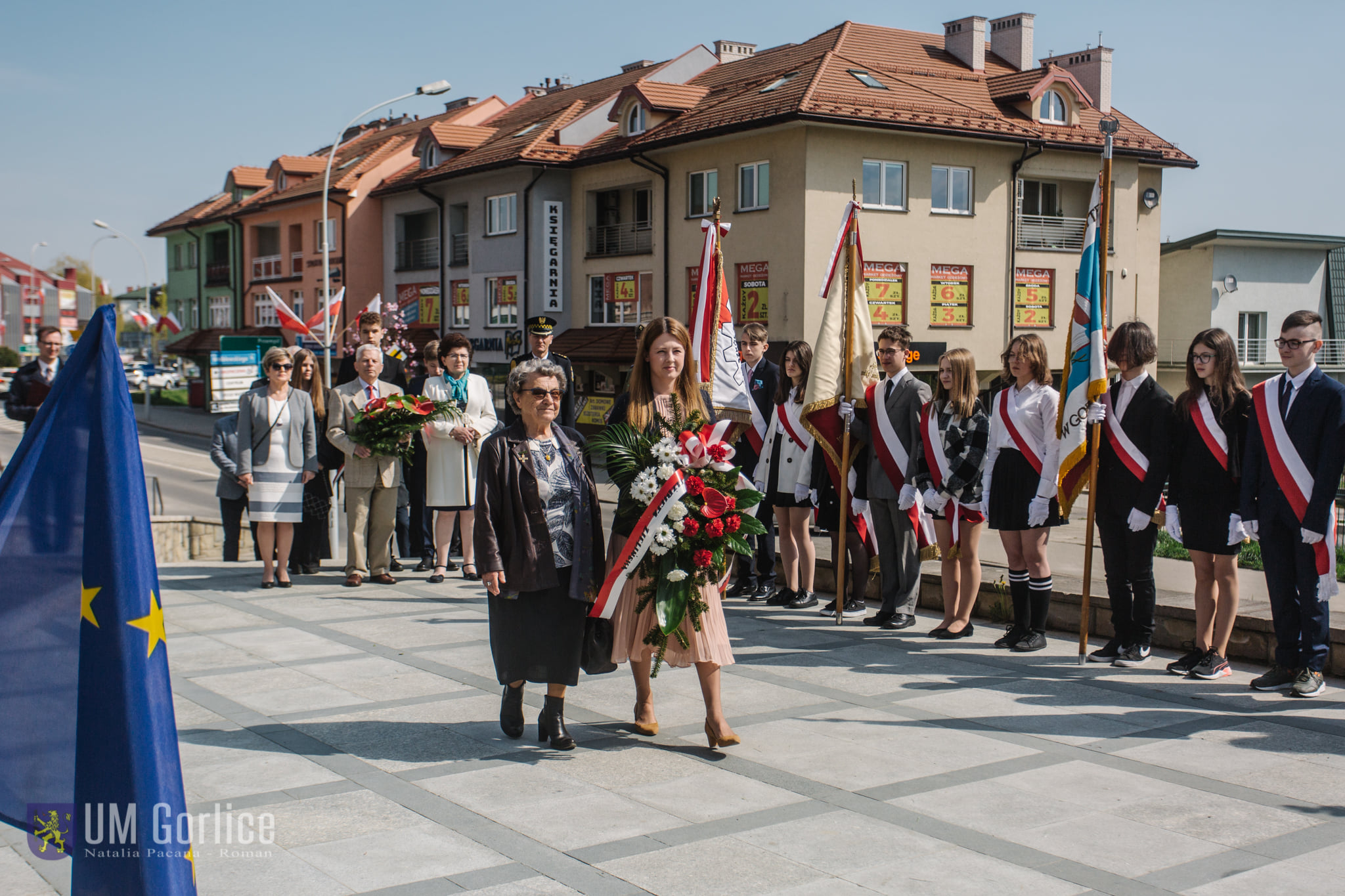 Uroczystości pod pomnikiem Tysiąclecia. 