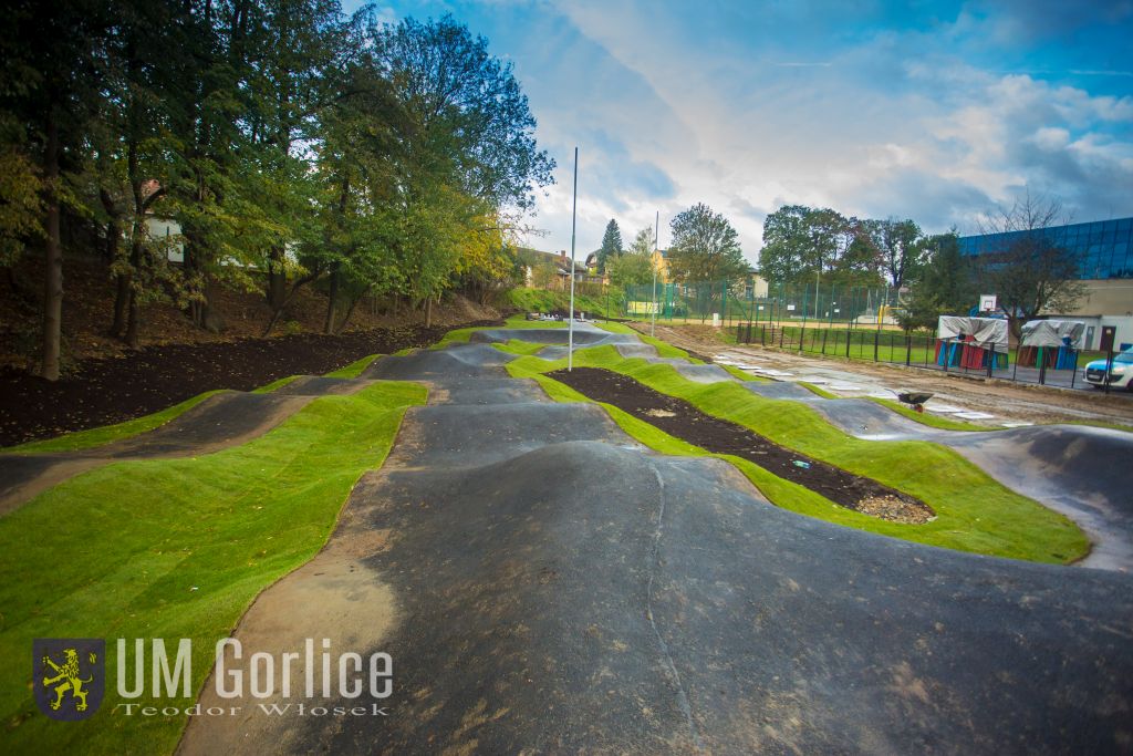 Widok na gorlicki pumptrack.