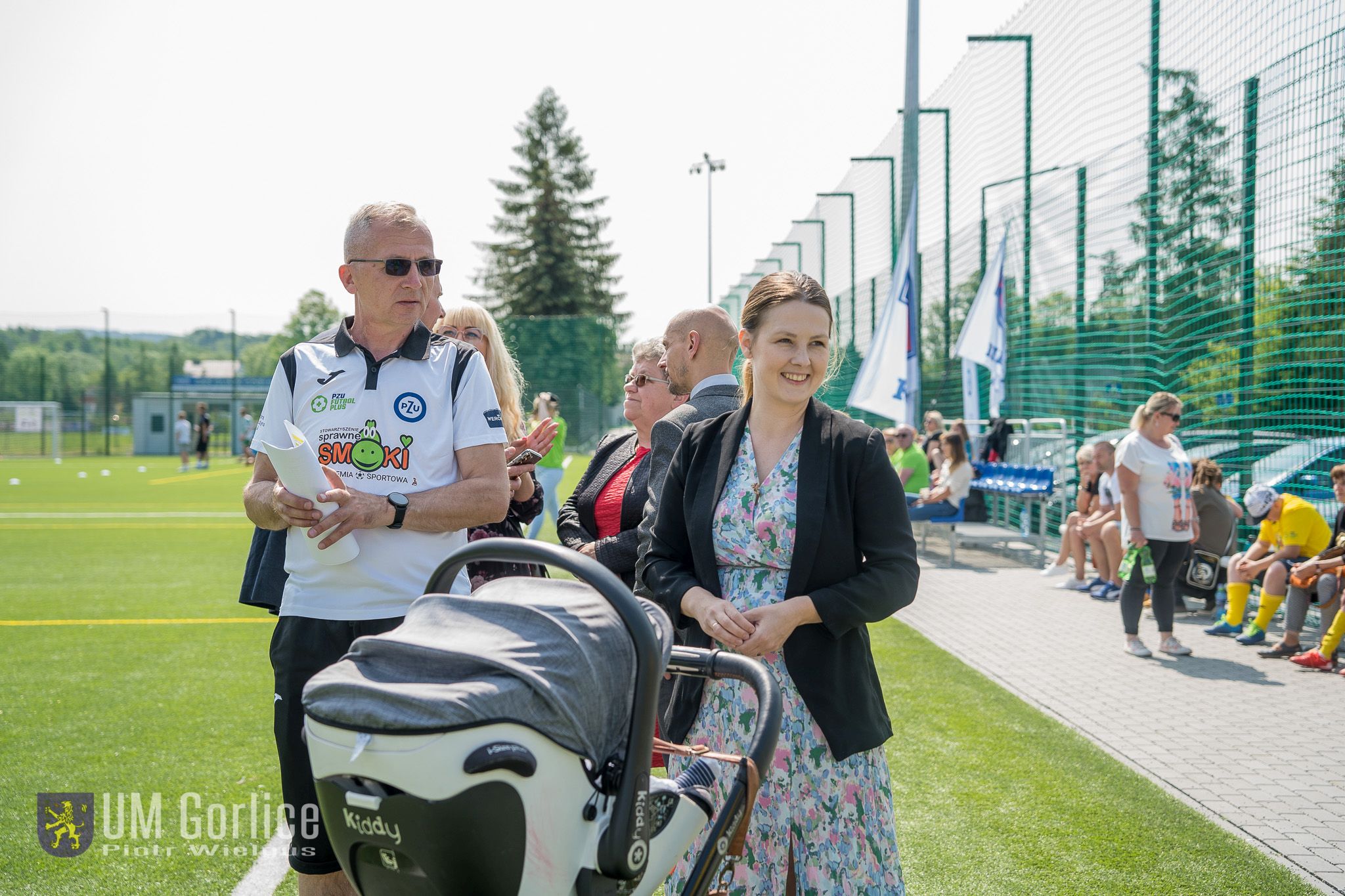 Pani Poseł Elżbieta ZIelińska rozmawia z Grzegorzem Bugno.