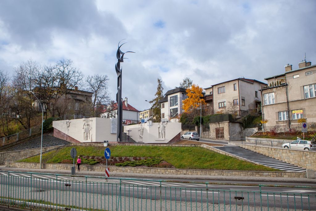 Widok na Pomnik Tysiąclecia Państwa Polskiego.