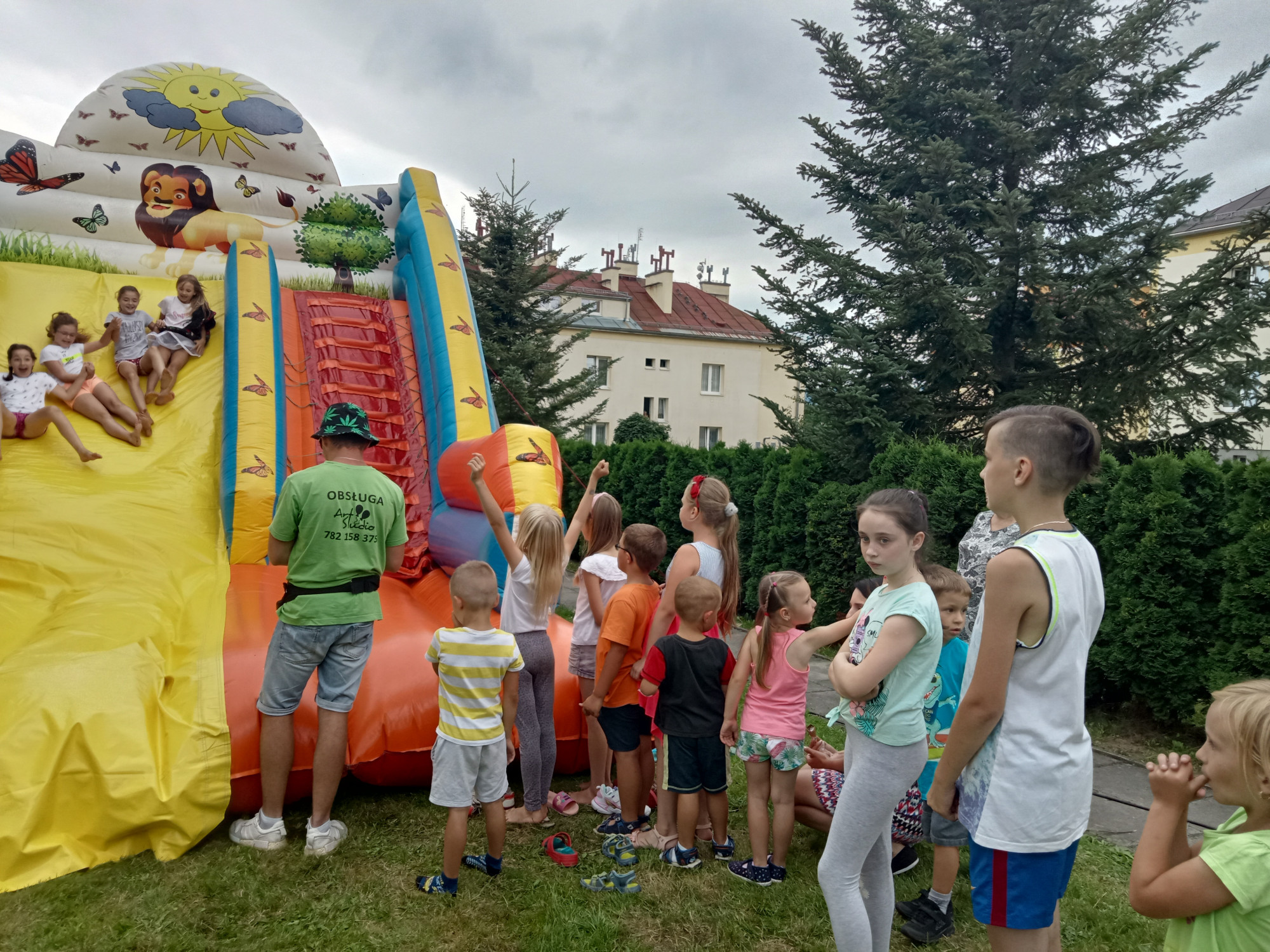 Zabawa plenerowa w Gliniku