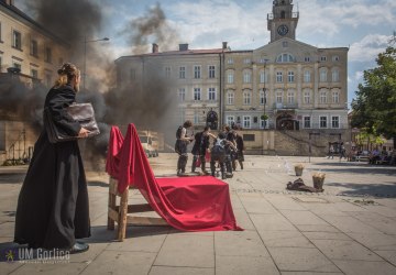 To był wyjątkowy spektakl o ks. Świeykowskim