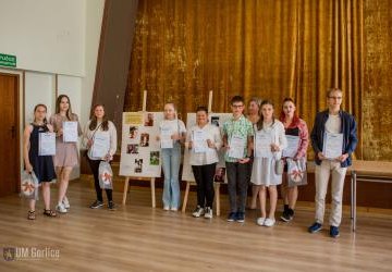 Rozstrzygnięcie konkursu fotograficznego „Ubierz się w książkę”