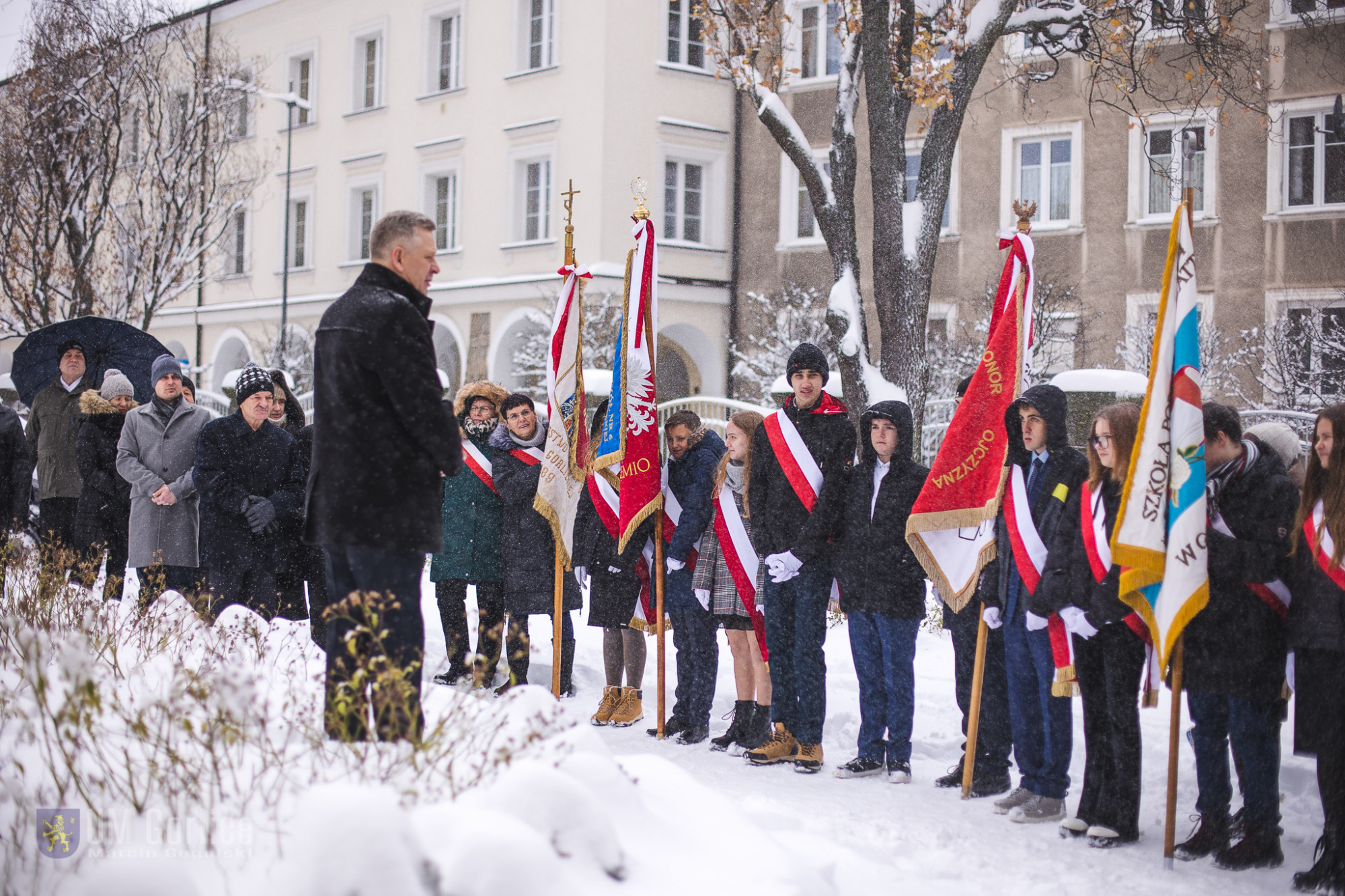 Uroczystość pod pomnikiem