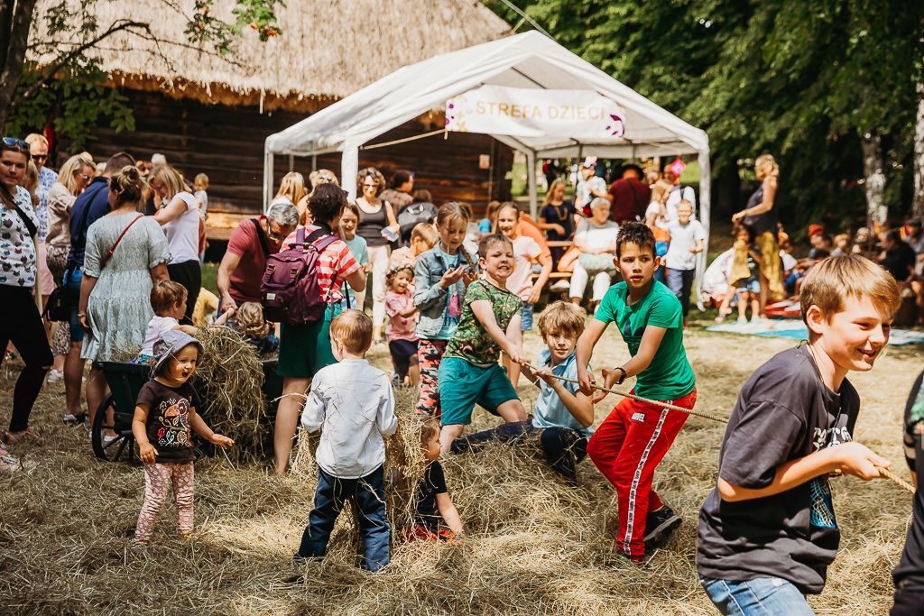 Piknik z udziałem dzieci.