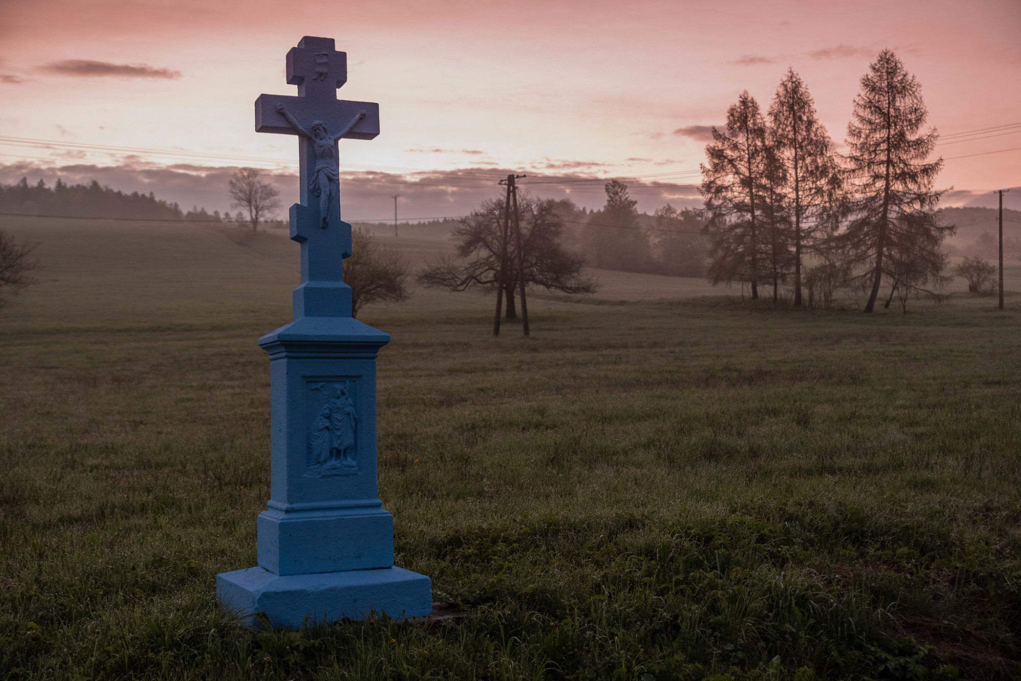 Przydrożny krzyż prawosławny.