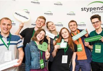 Uwaga maturzysto! Zdobądź stypendium pomostowe na studia!