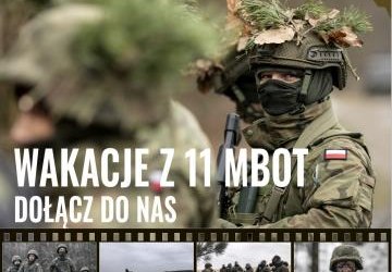 plakat wakacji z 11MBOT