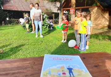 zbawy podczas wyjazdu integracyjnego mieszkańców Osiedla nr 10