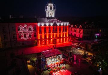 Narodowe Czytanie i koncert The Light