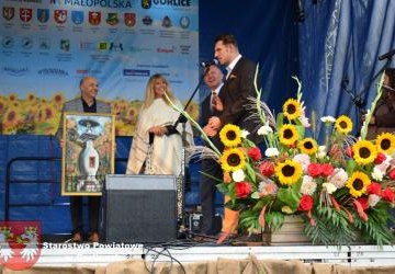 Burmistrz Rafał Kukla na wystawie ARGO 2023