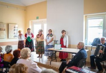 Złoty Wiek w czas złotej jesieni
