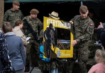 Terytoriasi na gorlickim Rynku podczas pikniku w 2021 roku