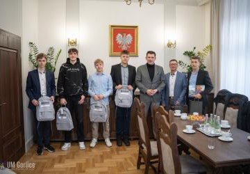 Mistrzowie Małopolski w koszykówce spotkali się z burmistrzem